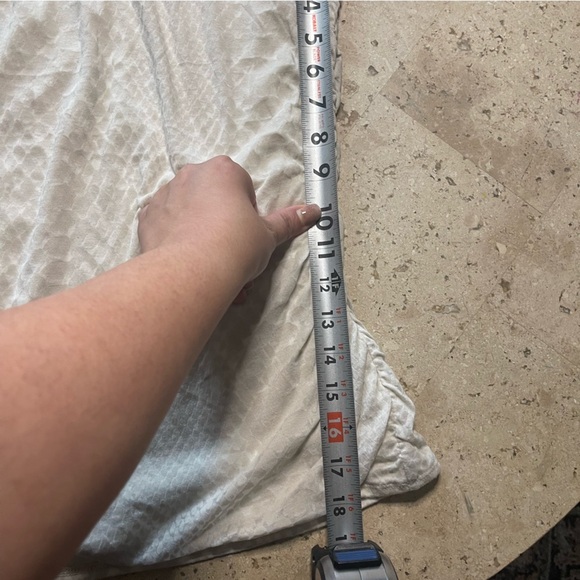 Express Silver and White Sequin top - Picture 7 of 7